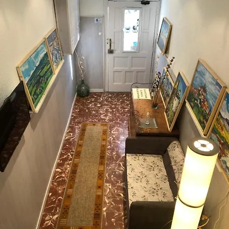 Escartin Pensionat 3*