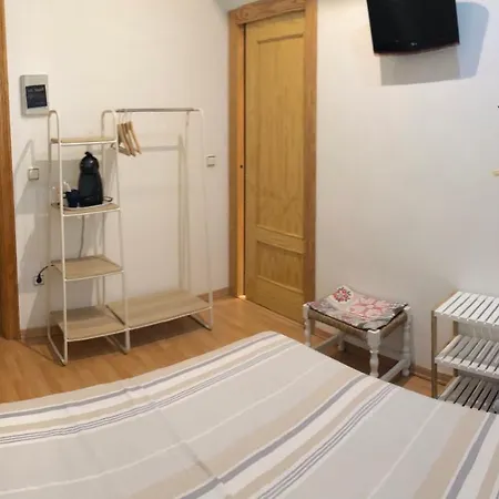 Escartin Pensjonat 3*